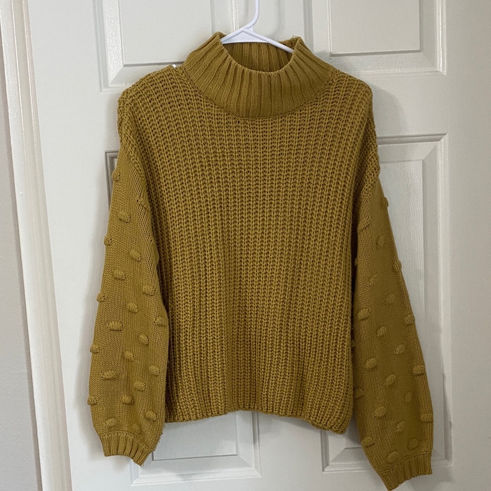 Jessica Simpson mustard yellow ballon sleeve mock neck sweater